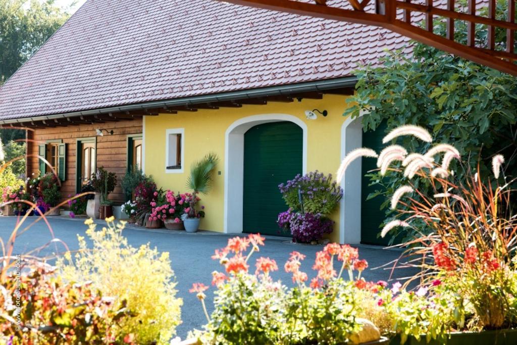 Weingut- Gaestezimmer Marko Leutschach Eksteriør billede